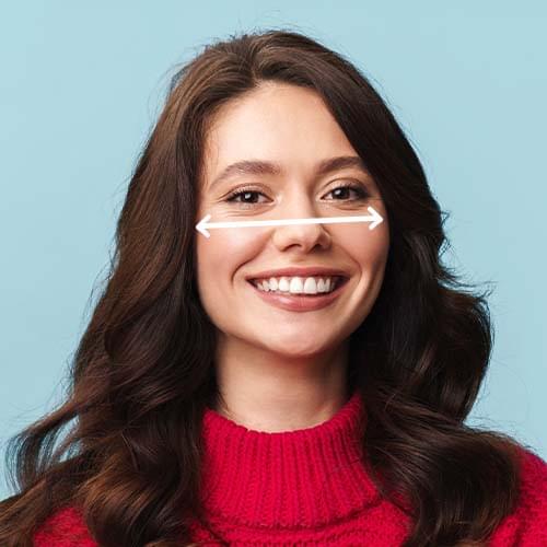 Mierzenie kości policzkowych do okularów przeciwsłonecznych