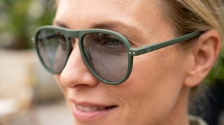 Izipizi Sun #I Kaki Green Wygenerowany obraz