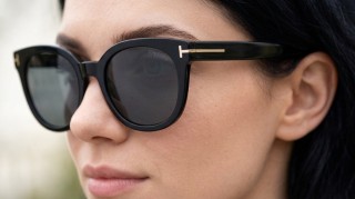 Tom Ford Moira FT1109 01D 53 Wygenerowany obraz